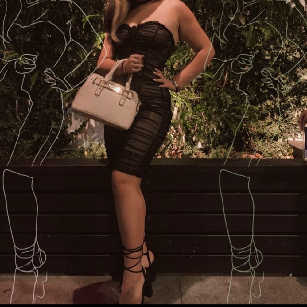 Black scrunched up dress
